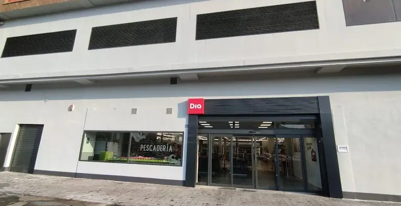 Dia en Avenida Del Valle 47, Plasencia
