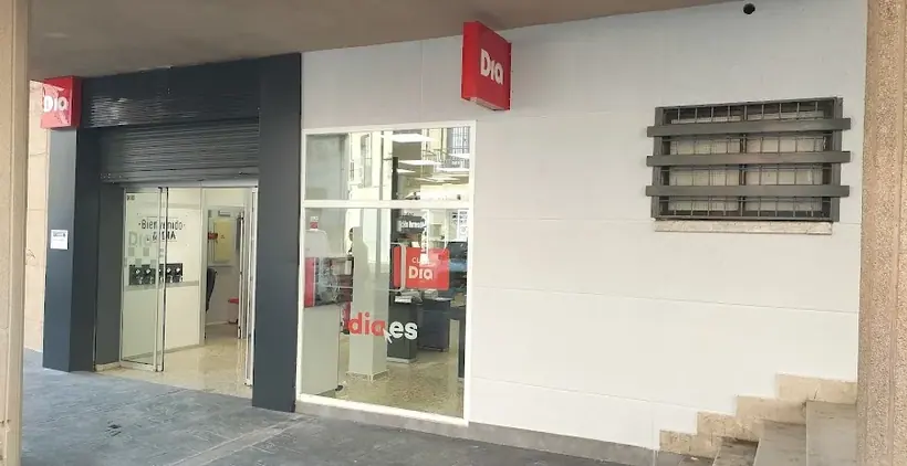 Dia en Calle Sor Valentina Miron 35, Plasencia