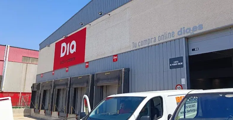 Dia en Polígono ígono L'estruch, Carrer 6 7, Prat de Llobregat