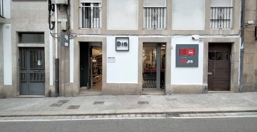 Dia en Calle Basquiños 37, Santiago de Compostela