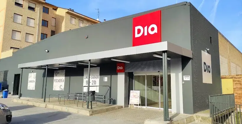 Dia en Avenida De los Cuerpos de Obras Públicas 9/11, Santo Domingo de la Calza
