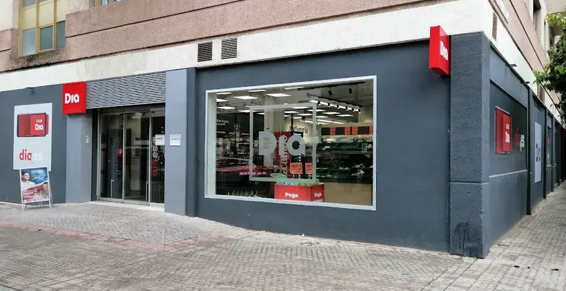 Dia en Avenida De la Buhaira Esq C/jose Recuerda Rubio S/N, Sevilla