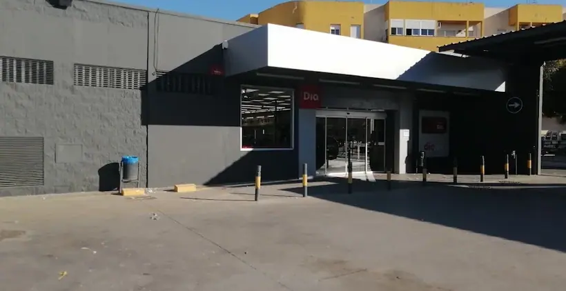 Dia en Avenida Pero Mingo 31, Sevilla