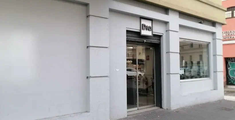 Dia en Calle Gonzalo Bilbao 4, Sevilla