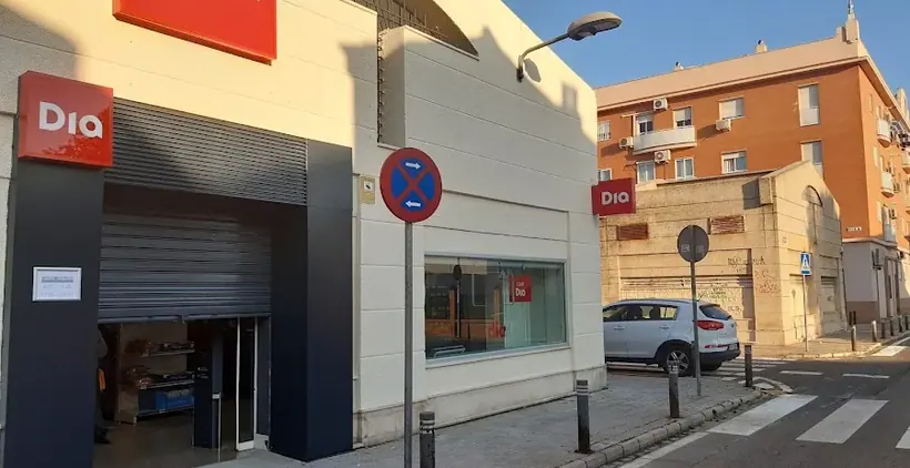 Dia en Calle Morena S/N, Sevilla