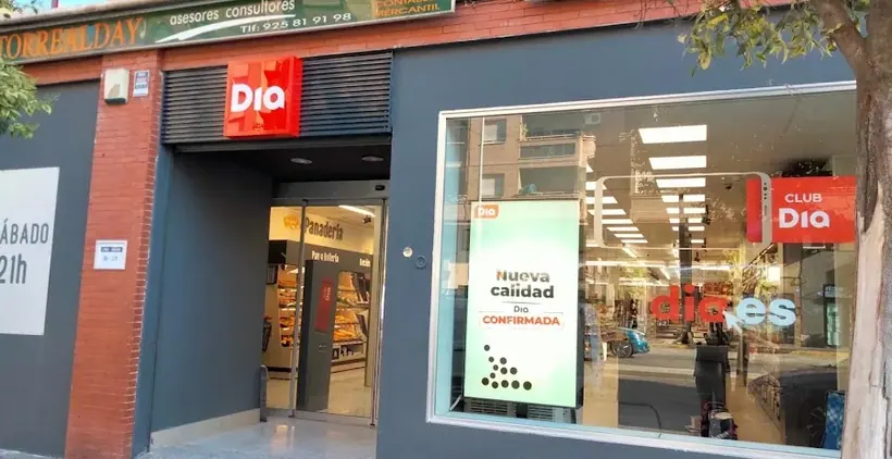Dia en Avenida Pio Xii 52, Talavera de la Reina