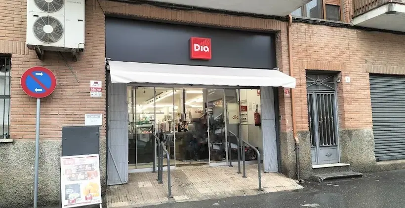 Dia en Plaza Matadero 6, Torrelaguna