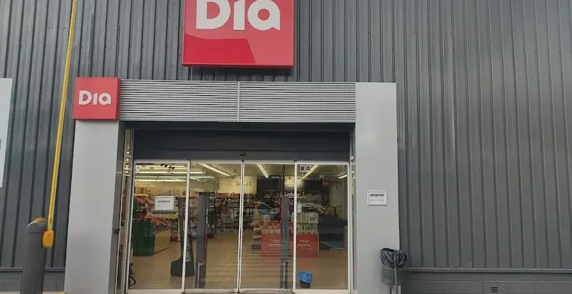 Dia en Calle Real 32, Unión