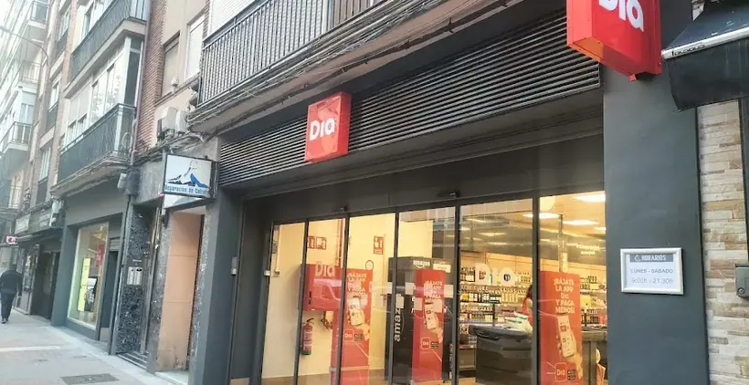 Dia en Calle Cerrada 4, Valladolid