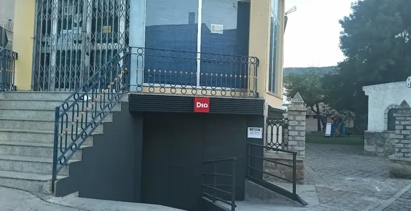 Dia en Avenida Don Santos Robledo 2, Valverde del Fresno