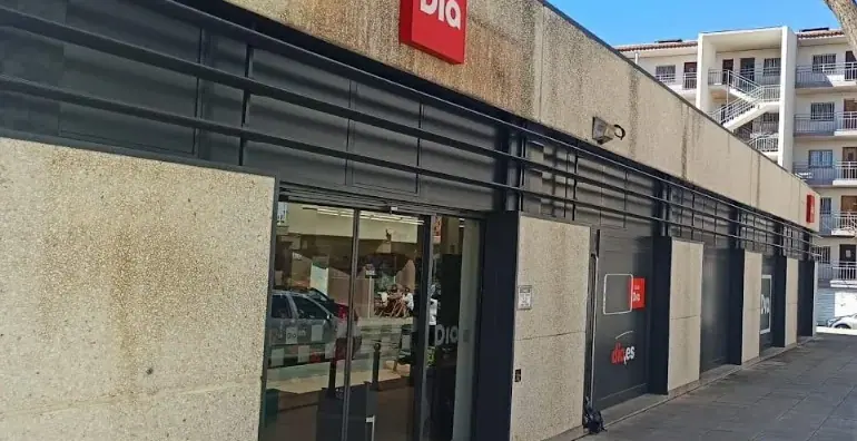 Dia en Calle Paris, 3, Vandellòs i l'Hospitalet