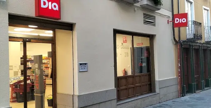 Dia en Calle Doctor Aren 3, Villafranca del Bierzo