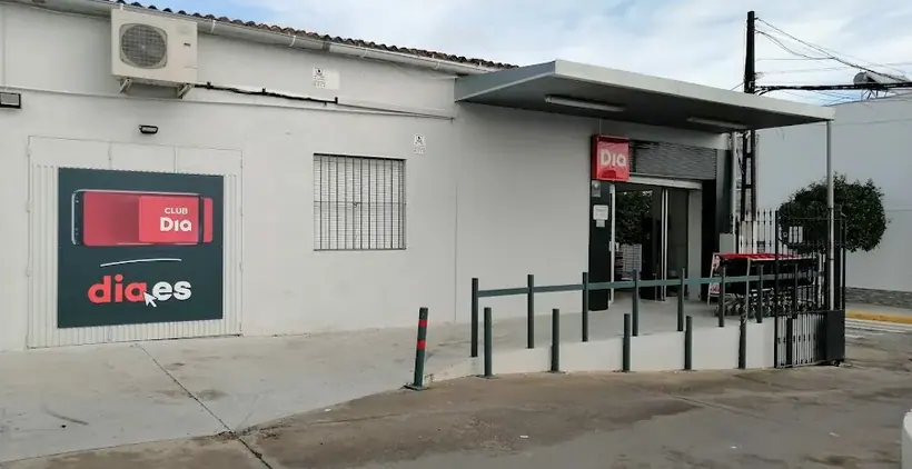 Dia en Calle Pascual Marquez 71-73, Villamanrique de la Conde