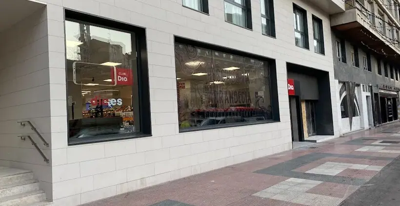 Dia en Avenida Gasteiz 45, Vitoria-Gasteiz