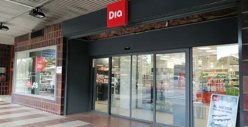 Dia en Avenida Anselmo Clave 49, Zaragoza