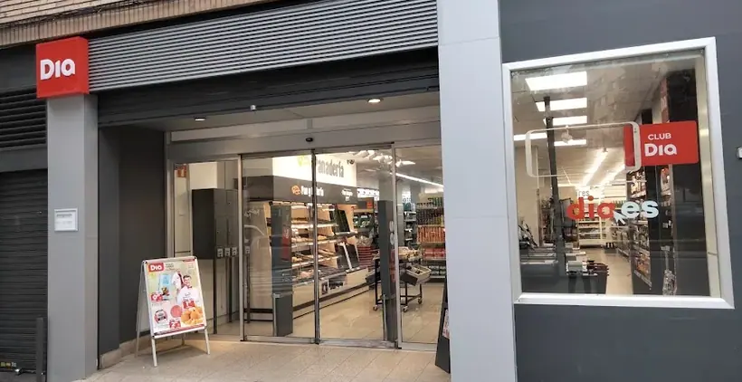 Dia en Avenida Cuarta Avenida 70, Zaragoza
