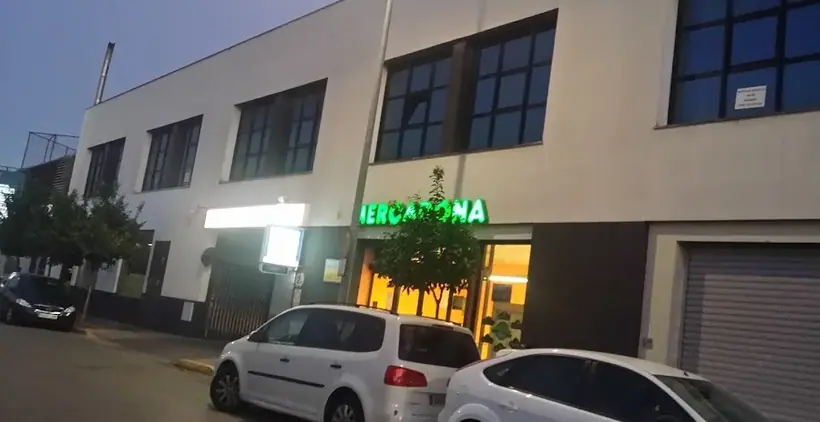 Mercadona en Avenida 4 de Diciembre, Dos Hermanas