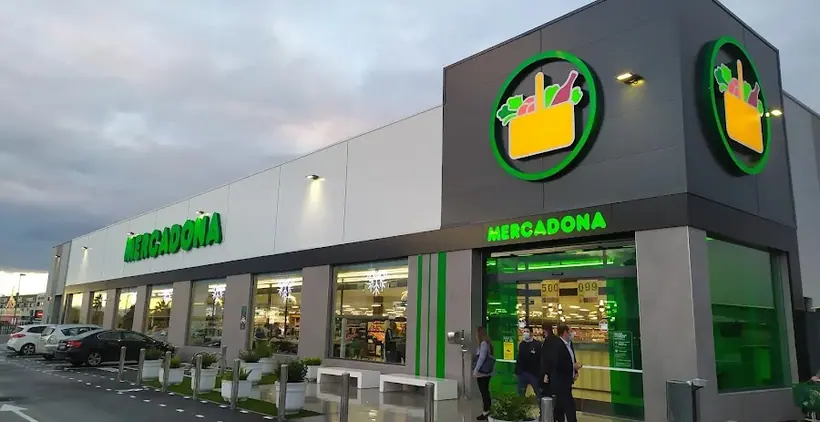 Mercadona en Avenida Adolfo Suárez, s/n, Dos Hermanas