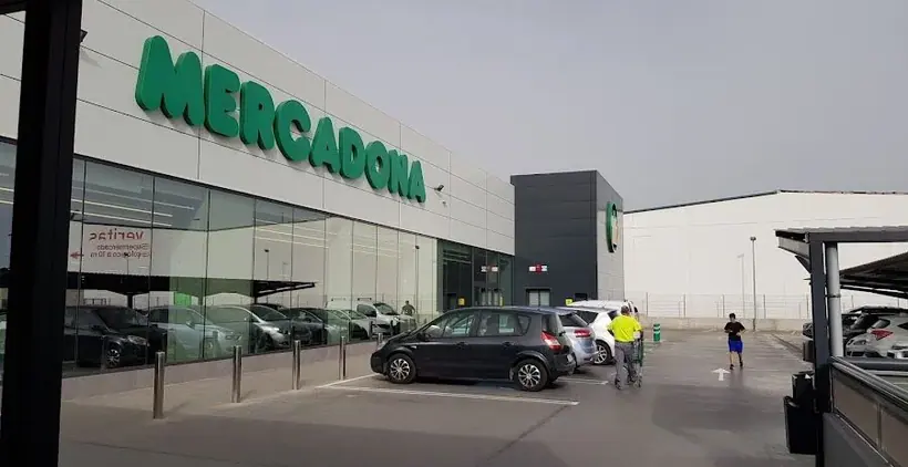 Mercadona en Avenida Alicante, 113, Elche