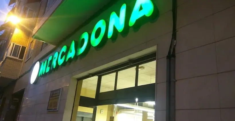 Mercadona en Calle Pedro Juan Perpinyá, s/n, Elche