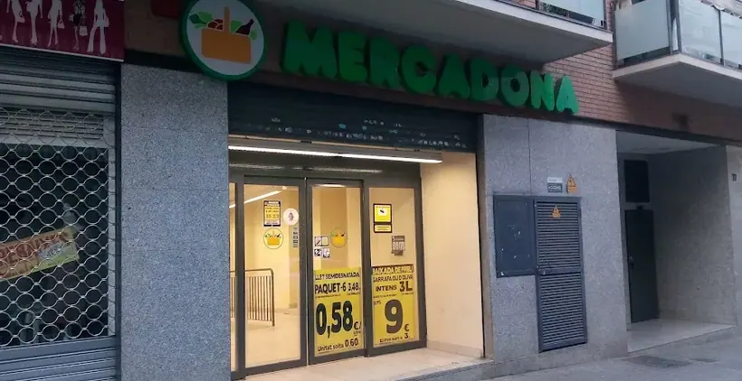 Mercadona en Calle 8 Demarc, 75, Esplugues de Llobregat
