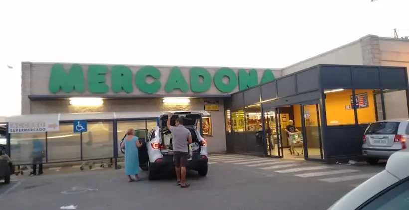 Mercadona en Avenida Andalucía, 144, Estepona