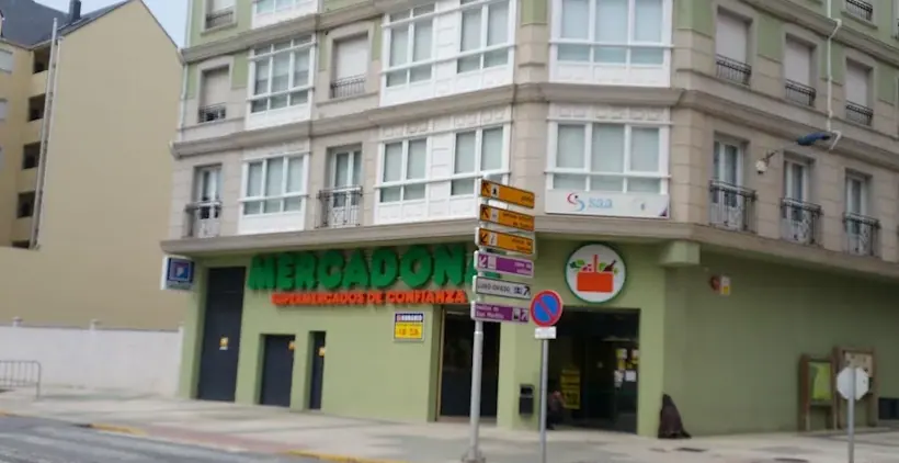 Mercadona en Avenida Álvaro Cunqueiro, 60, Foz