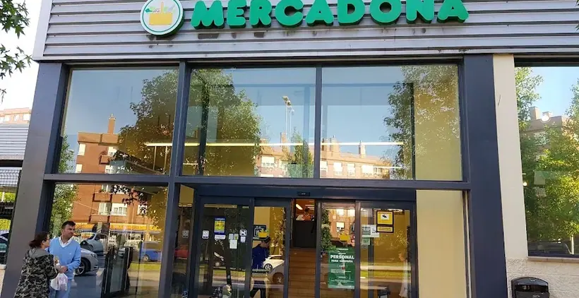 Mercadona en Calle Velázquez, 54, Gijón