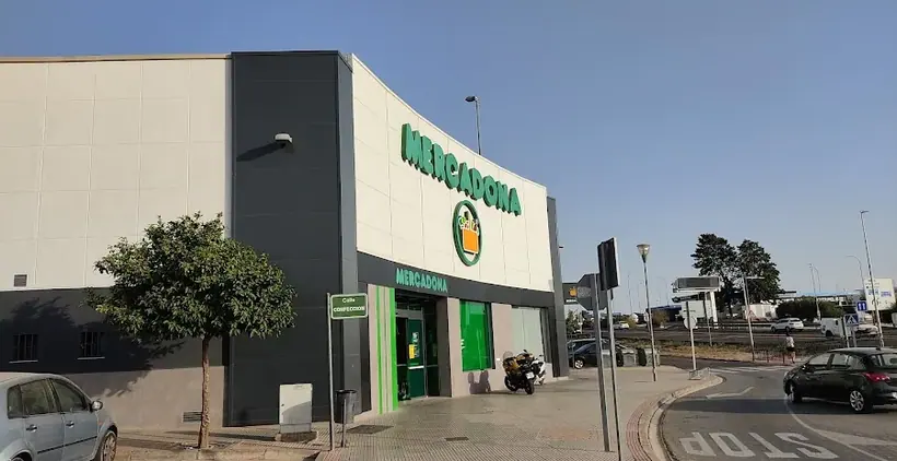 Mercadona en Avenida Deltrabajo, s/n, Gines