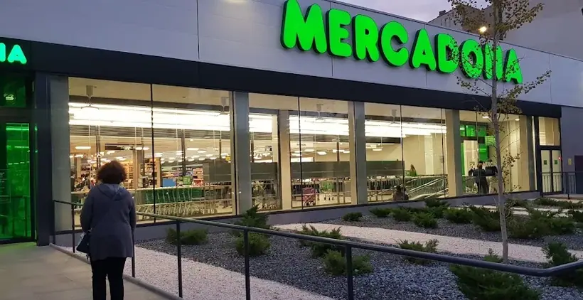 Mercadona en Avenida Juan Pablo Ll, 23, Granada