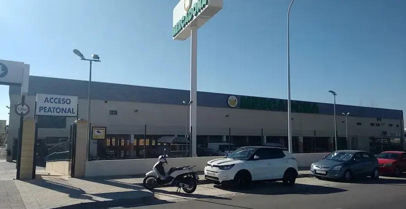 Mercadona en Calle Industria, 41, Granada