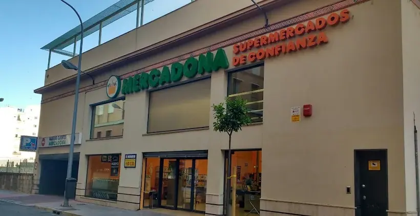 Mercadona en Avenida de Adoratrices, 14, Huelva