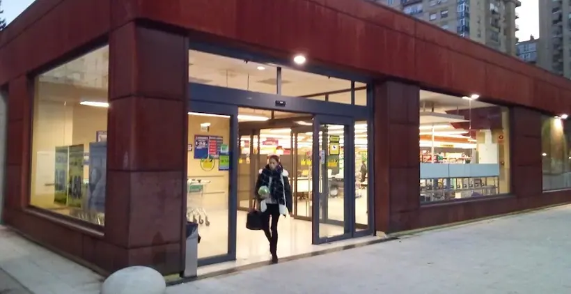 Mercadona en Plaza Tarragona, s/n, Huesca