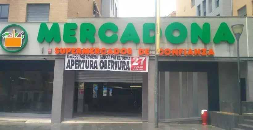 Mercadona en Plaza Centenari del Joguet, 1, Ibi