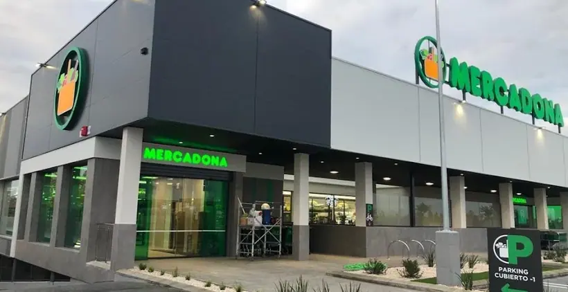 Mercadona en Calle Sanidad Pública, s/n, La Rinconada