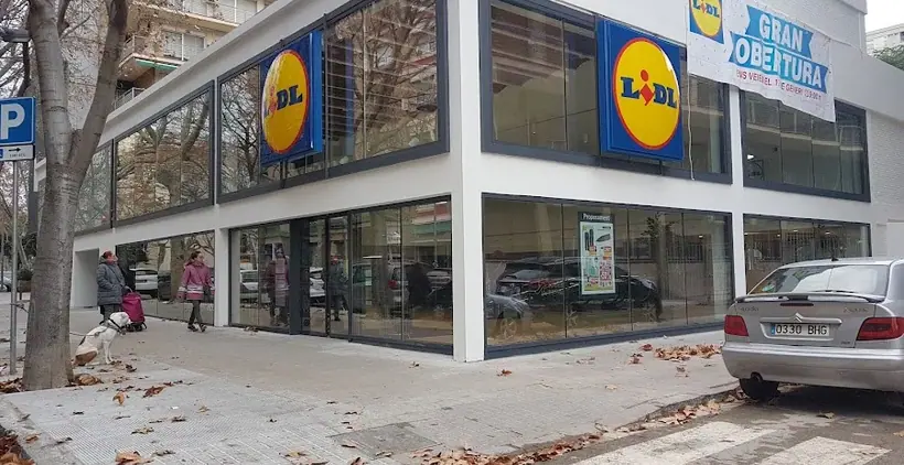 Lidl en Calle del Treball 238, Barcelona