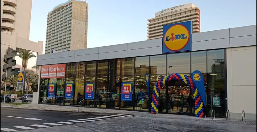 Lidl en Avenida Doctor Severo Ochoa 4, Benidorm