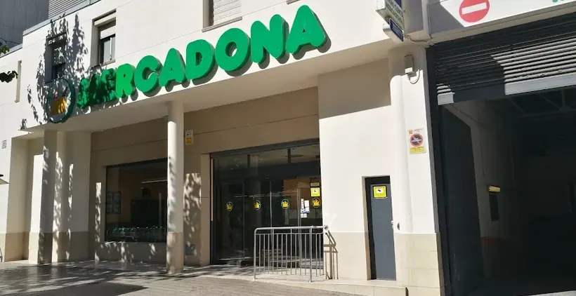 Mercadona en Calle Baró de Maials, 6, Lleida
