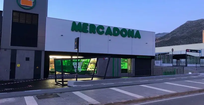 Mercadona en Avenida de Andalucía, 78, Loja