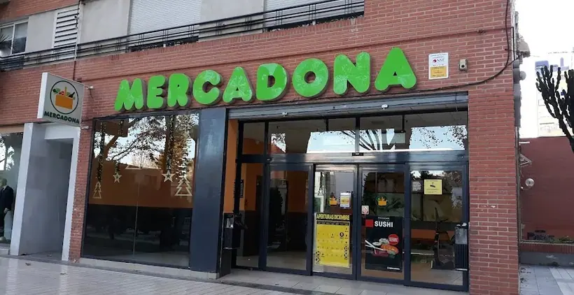 Mercadona en Alameda de la Constitución, 3, Lorca