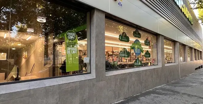 Mercadona en Avenida Pablo Neruda, 91, Madrid