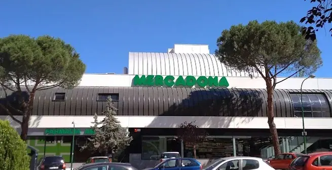 Mercadona en Calle Alfredo Marqueríe, 14, Madrid