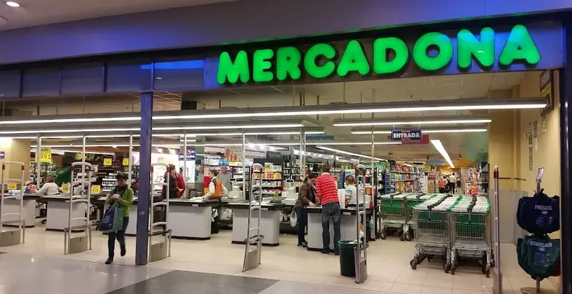 Mercadona en Calle Dearacne, s/n, Madrid