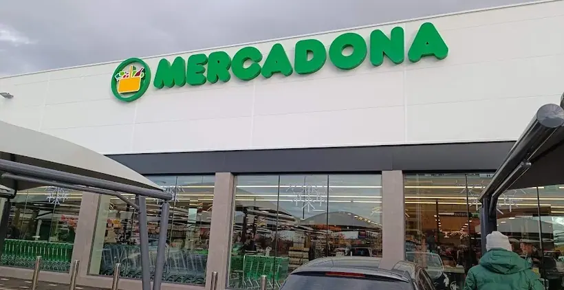 Mercadona en Calle Ladera de los Almendros, 28, Madrid