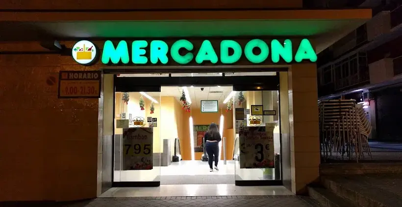 Mercadona en Calle Virgen de la Paz, 16, Madrid