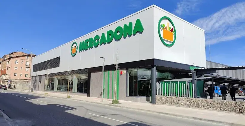 Mercadona en P.2sant Joan, 14, Manlleu