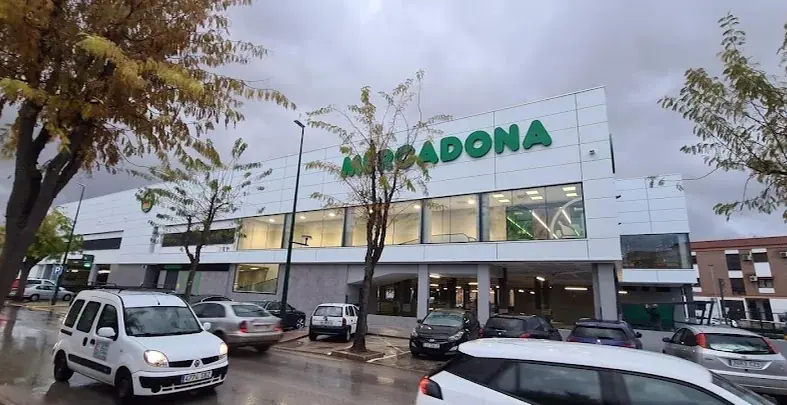 Mercadona en Carretera de la Solana, 46, Manzanares