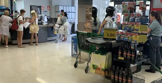 Mercadona en Avenida de las Albarizas (urb.las Terrazas), Marbella