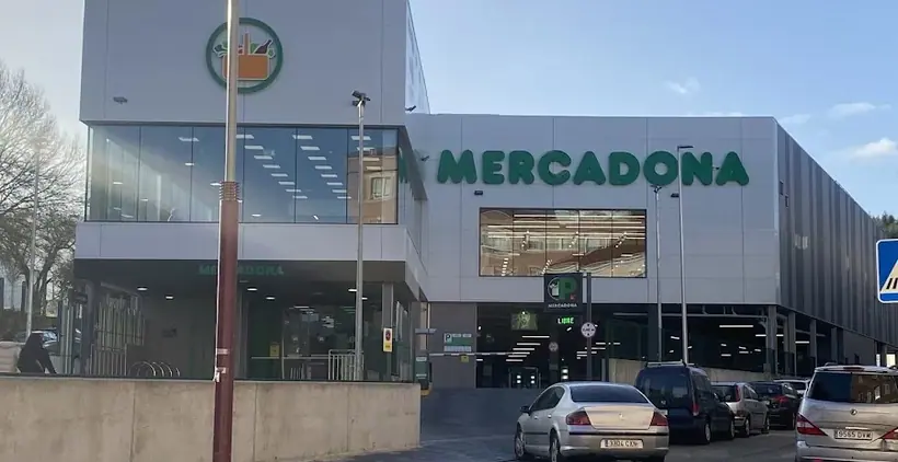 Mercadona en Rúa República Arxentina, 14, Marín