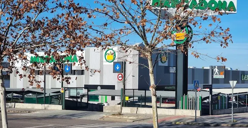 Mercadona en Calle Acero, 1, Mérida